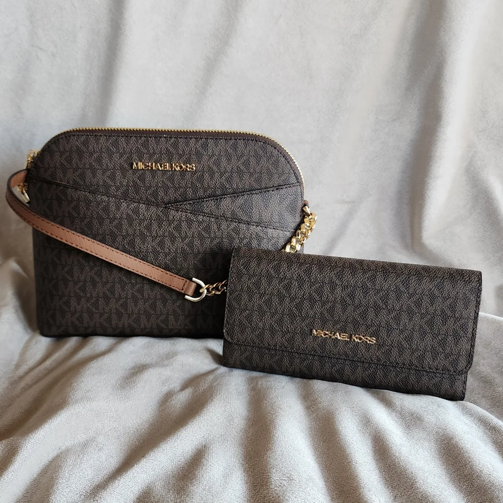 MICHAEL KORS Crossbody Bag & Wallet - Picture 2 of 11